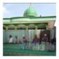 Masjid Baiturrahim dan para jama'ah 