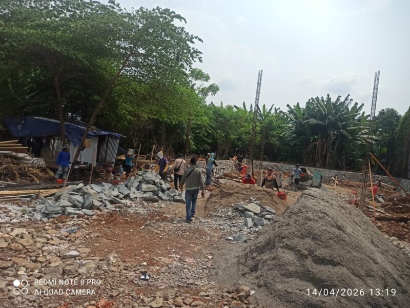 Proyek pembangunan Indomaret diduga tidak berizin di wilayah Karawaci, Kota Tangerang.