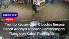 Tiang dan kabel fiber optik di amankan di Kecamatan Cibodas.