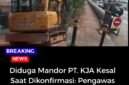 Escavator dan pipa PDAM yang memakan bahu jalan.